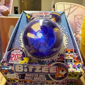 Nwt bitzee Hamster Ball Toy - Blue